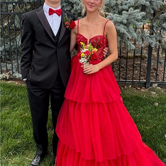 Red Prom Dress - Picture 4 of 9
